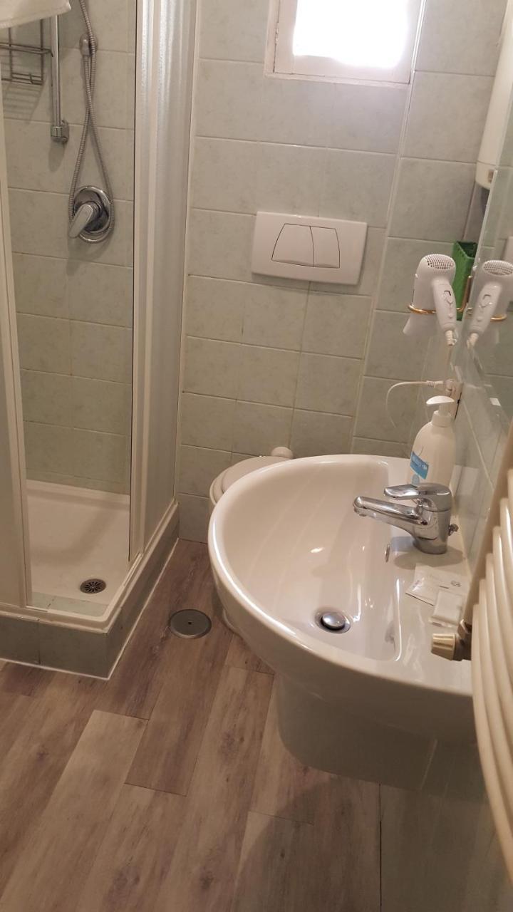 Apartamento de 65 m² con 2 habitación/es y 1 baño/s de uso privado, en Ciudad del Vaticano Roma Exterior foto
